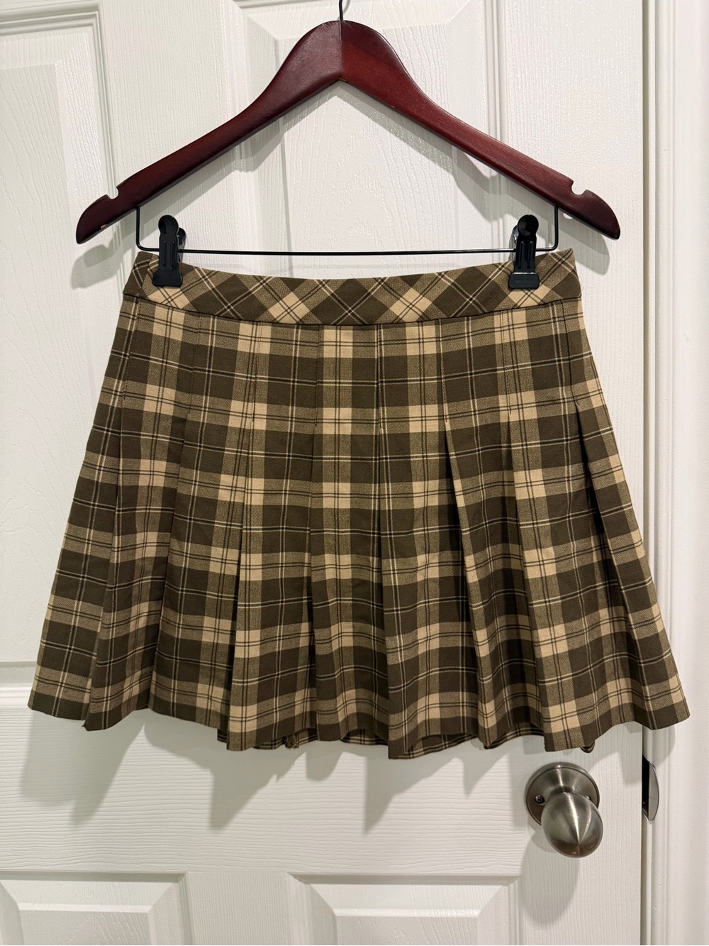 Aritzia Sunday Best Olive Plaid Pleated Mini Skirt
